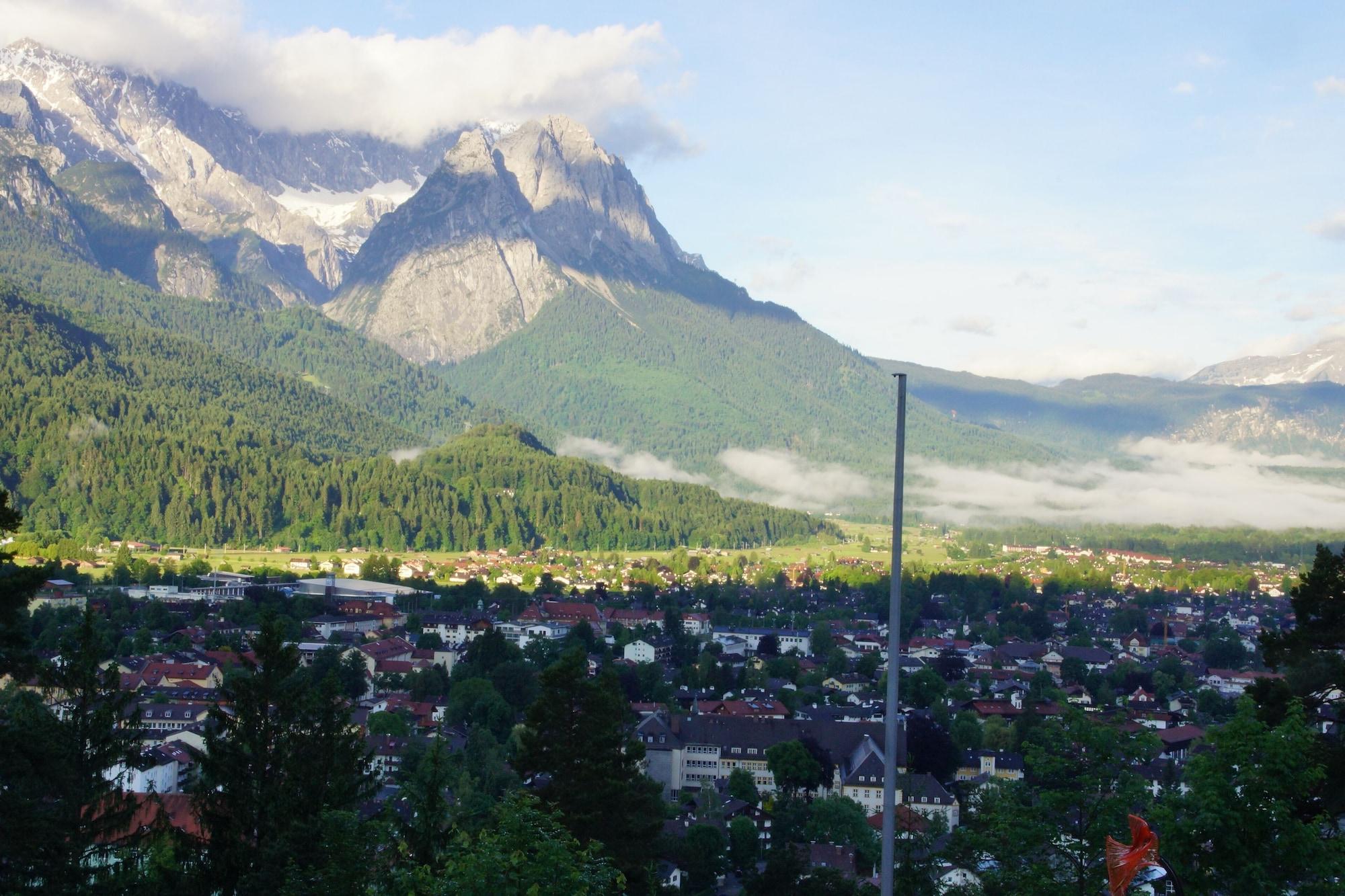 Landkomforthotel Panorama & Restaurant Bella Vista Garmisch-Partenkirchen Exterior photo