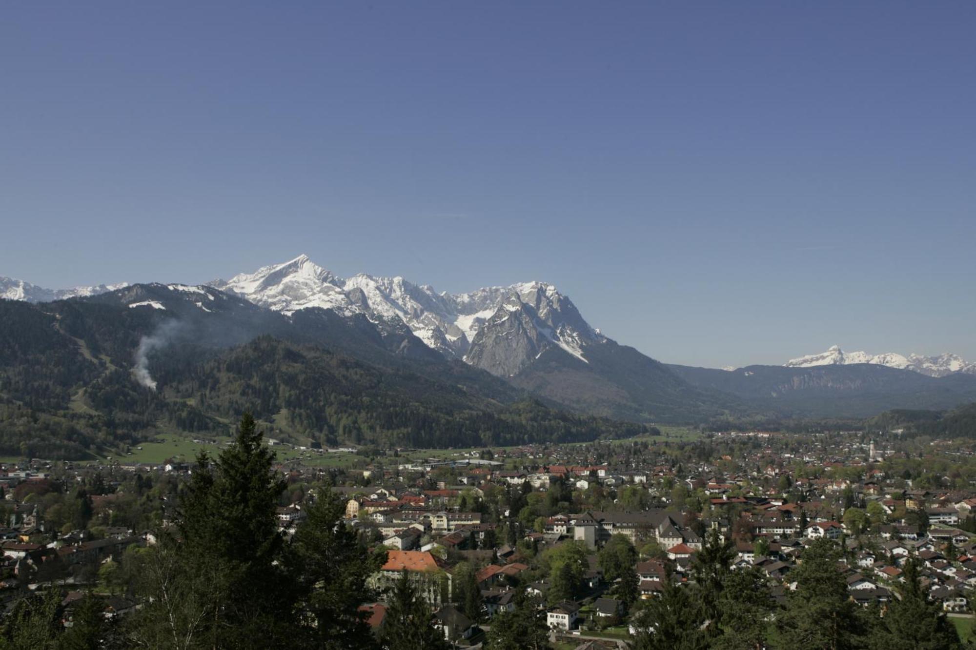 Landkomforthotel Panorama & Restaurant Bella Vista Garmisch-Partenkirchen Exterior photo